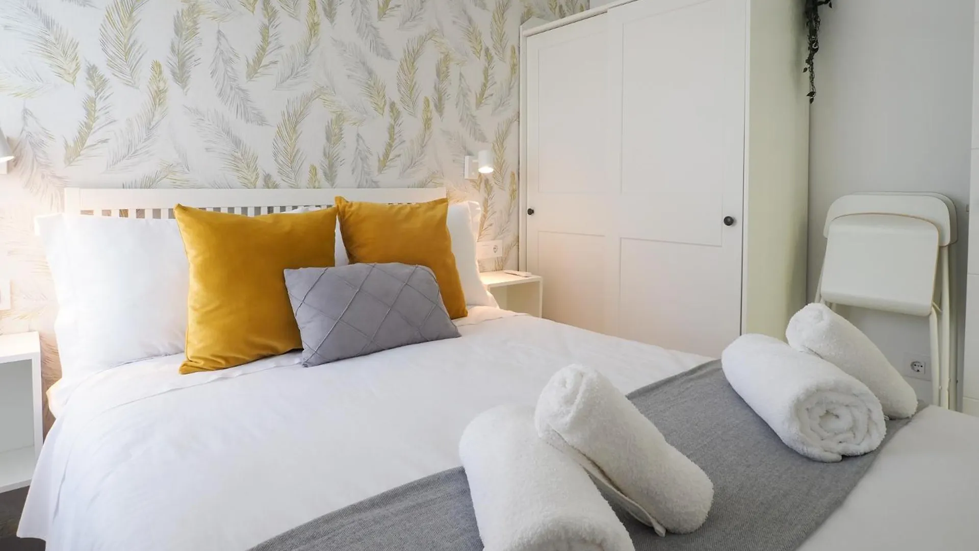 Bhost - Tinte Apartment Cordoba 0*,  Spain